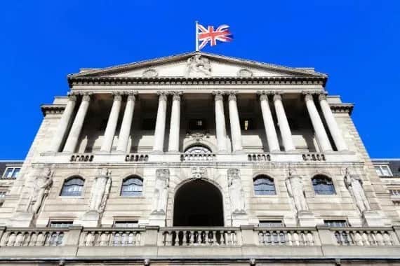 La Banque d'Angleterre relève son taux à 4,5%