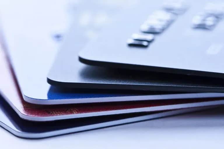 Escroquerie: les multiples facettes de l’arnaque à la carte bancaire