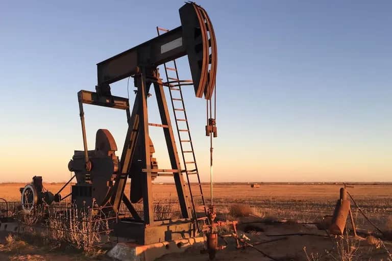 Frappes américaines contre l’Iran : Le pétrole et l’or s’envolent