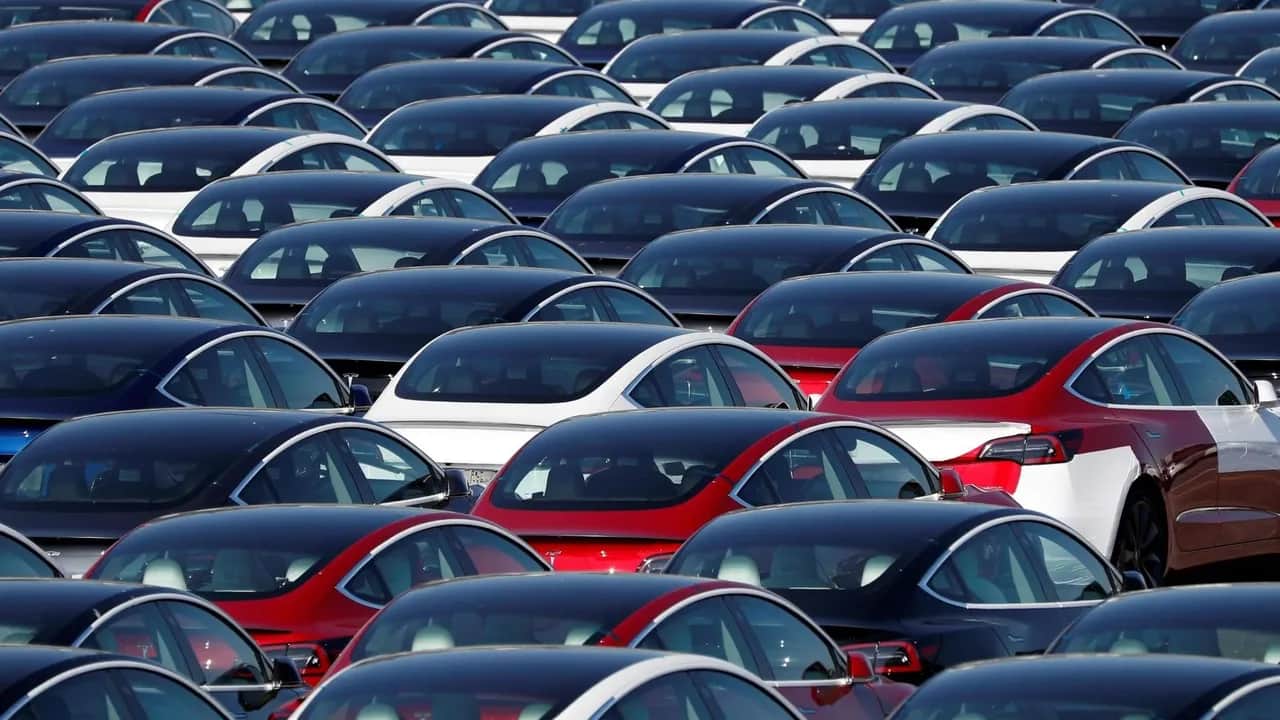 Marché automobile: les ventes accentuent leur baisse en février