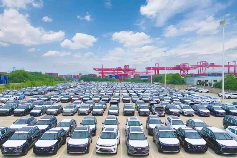 Marché automobile: les ventes en baisse au premier trimestre 2023