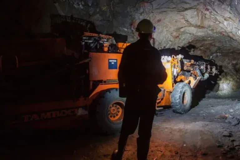 Mines cotées : un secteur sous tension, mais qui crève le plafond en Bourse