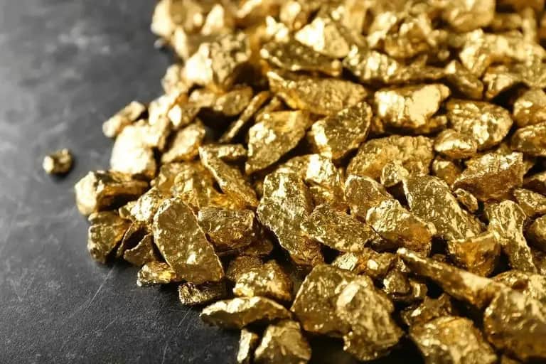 Les prix de l’or progressent légèrement sur les marchés mondiaux