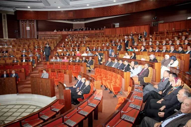 Parlement : Le printemps s’annonce chaud !