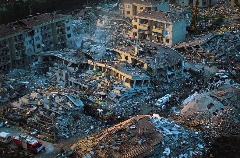 Séisme en Turquie et Syrie: nouveau bilan provisoire de plus de 1.500 morts