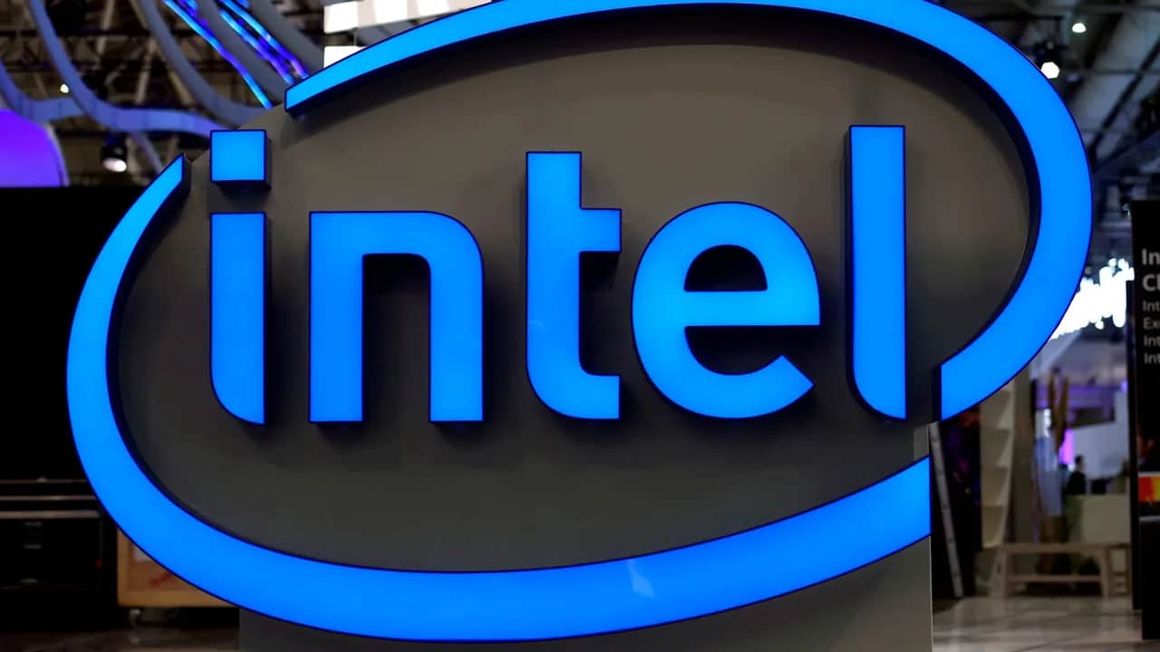 Semi-conducteurs: Intel annonce un plan de 80 milliards d'euros