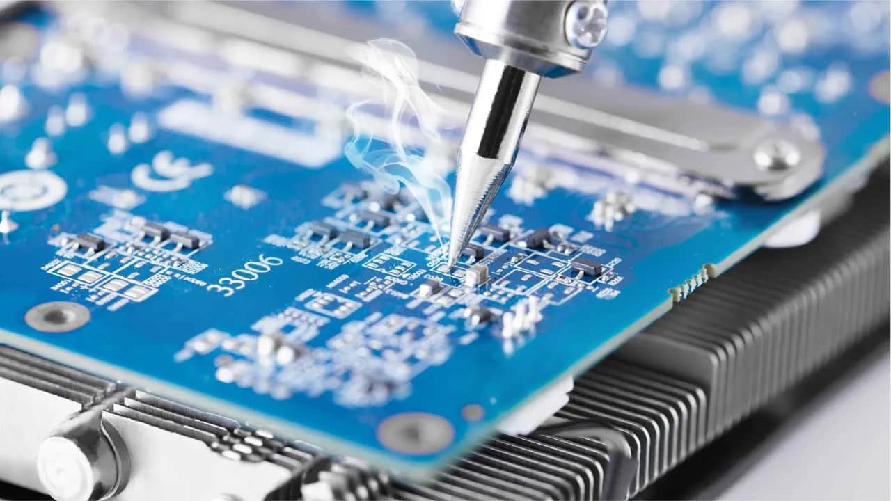 Semi-conducteurs: le marché s’empêtre dans la crise