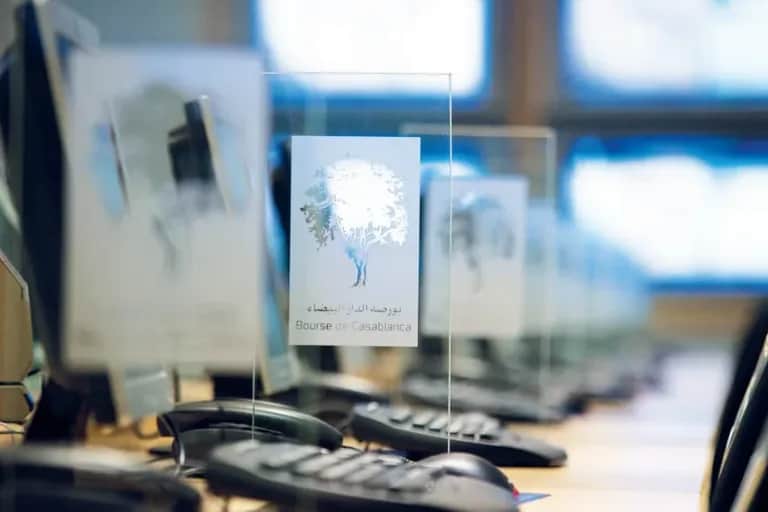 Sociétés cotées : croissance robuste des revenus, endettement en hausse en 2024