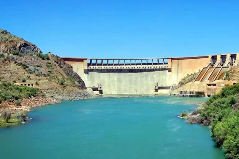 Barrages : les réserves en eau franchissent le seuil des 72% de remplissage