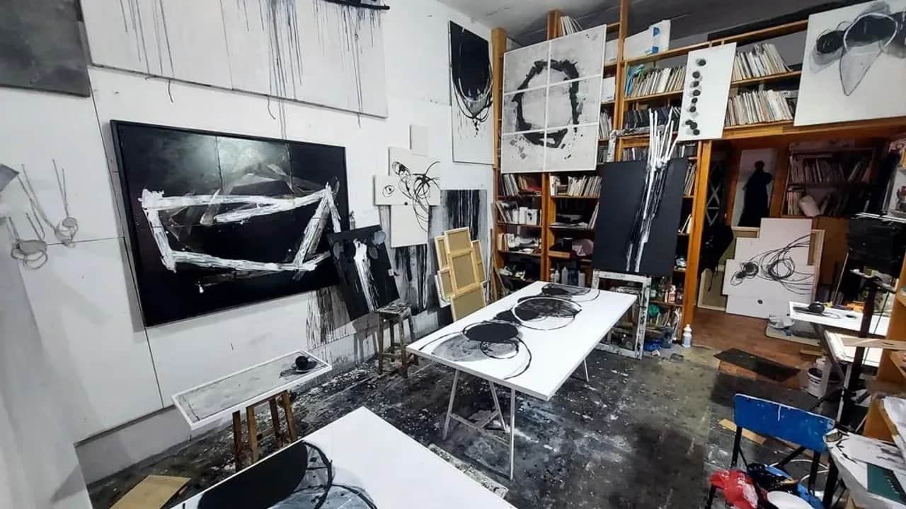 Arts plastiques : Hassan Echaïr, âmes suspendues