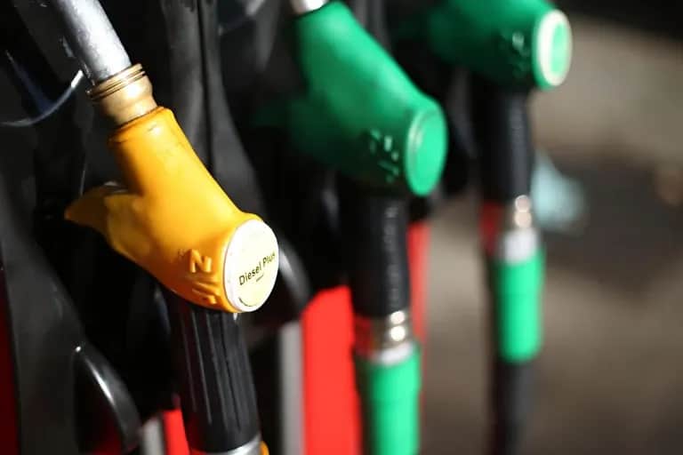Carburant: pourquoi les prix s’envolent ?