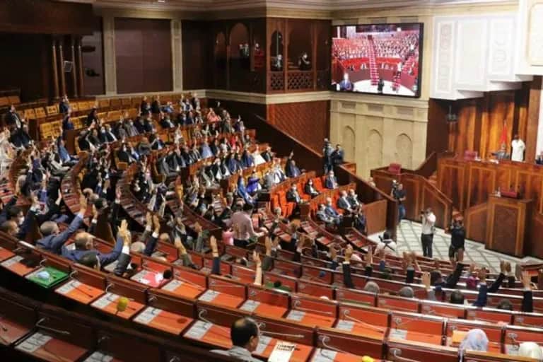 La Chambre des Représentants approuve la loi sur le droit de grève avec une majorité de 84 voix
