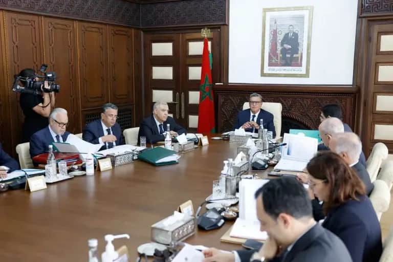 Conseil de gouvernement : protection de l’enfance, décrets ministériels et accords internationaux à l’ordre du jour