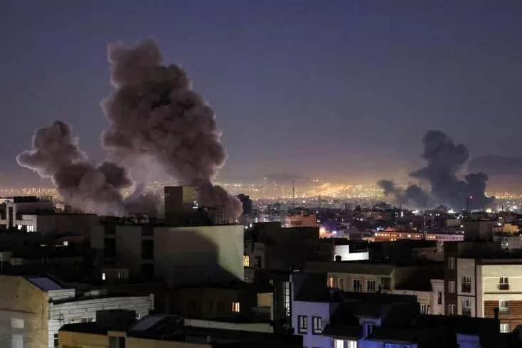 Frappes sur l’Iran : soutien des alliés, condamnations et peur d’un embrasement global