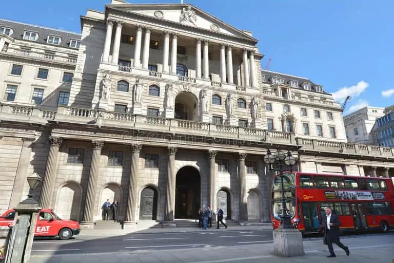 La Banque d'Angleterre relève ses taux d'intérêt à 3%