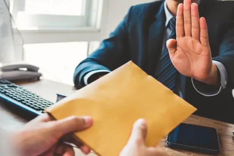 Lutte contre la corruption : le numéro 3003 lancé pour centraliser les signalements