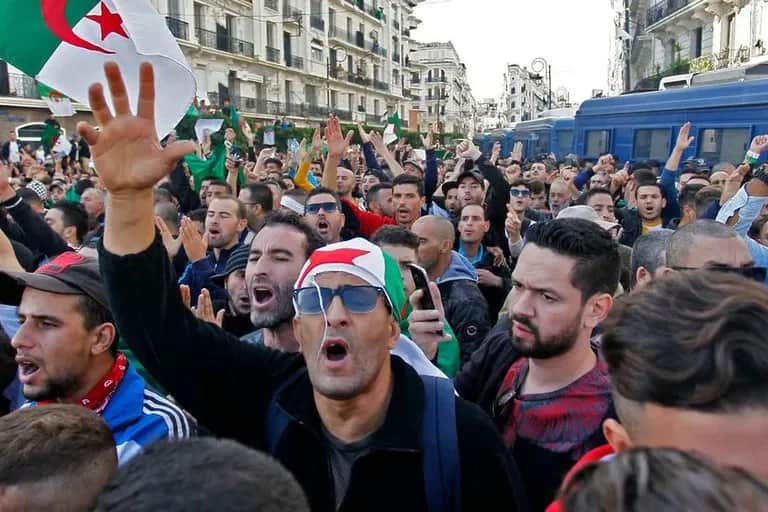 Quand la BBC porte son regard sur une Algérie embarrassée