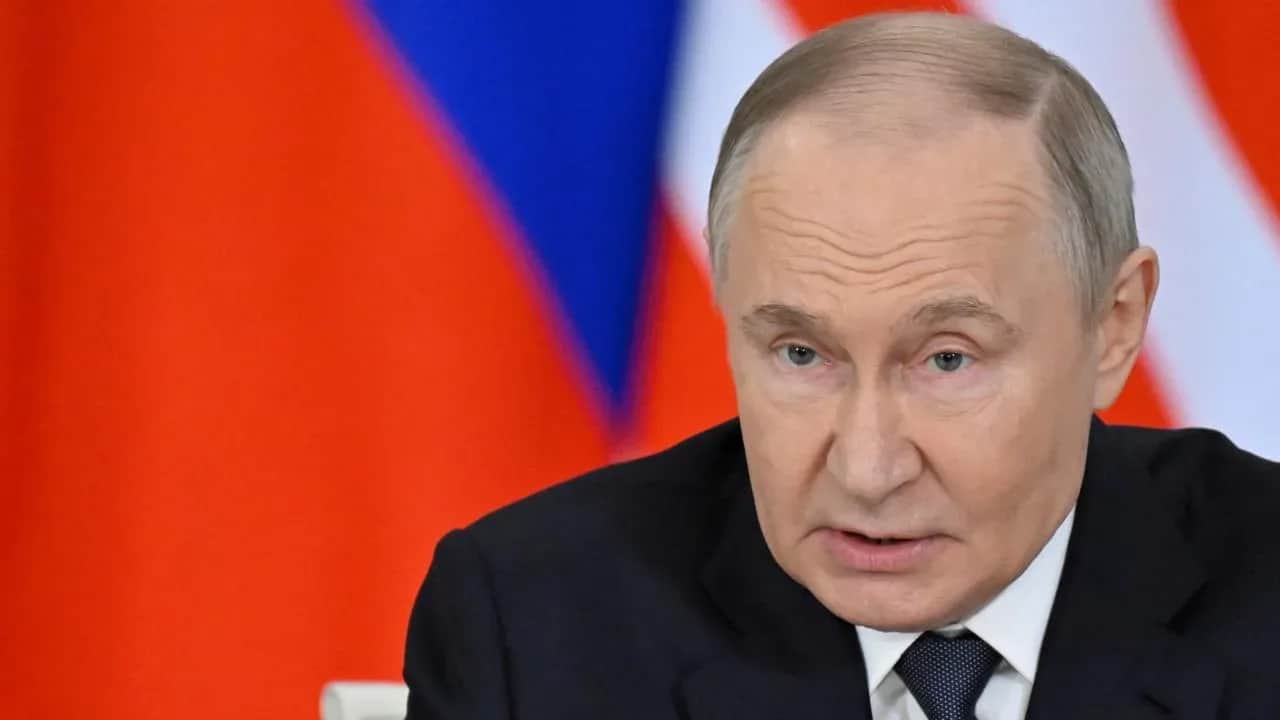 Russie - Europe : Poutine bande les muscles