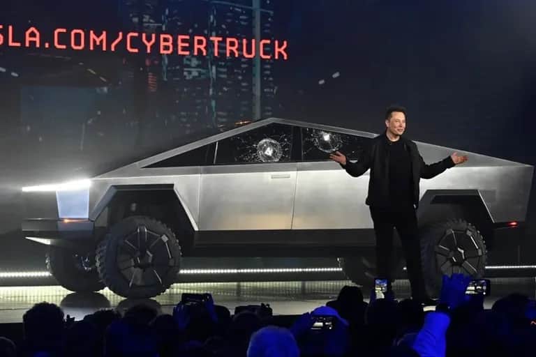 Tesla : l’année où le géant a vacillé