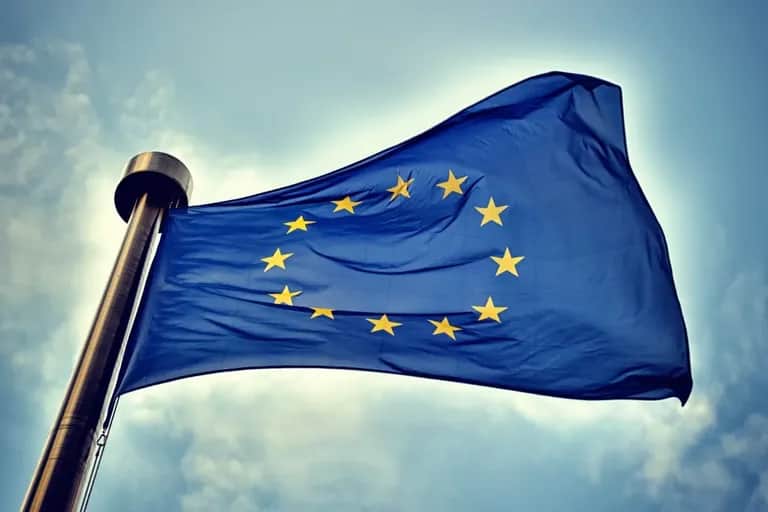 L'UE adopte des règles pour promouvoir la parité dans les conseils d'administration