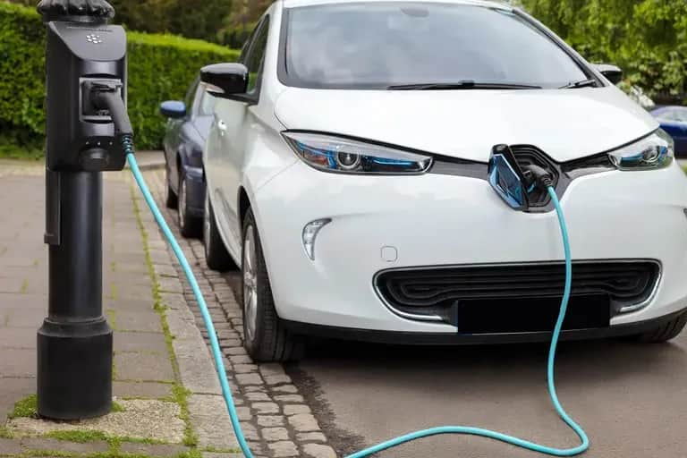 Voiture électrique: le Maroc accuse un sérieux retard pour installer un cadre favorable