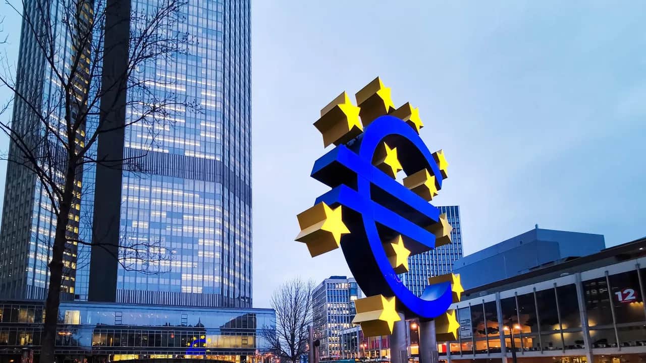 Zone euro: l'économie reviendrait à des taux de croissance positifs dès T2-2023 (BCE)