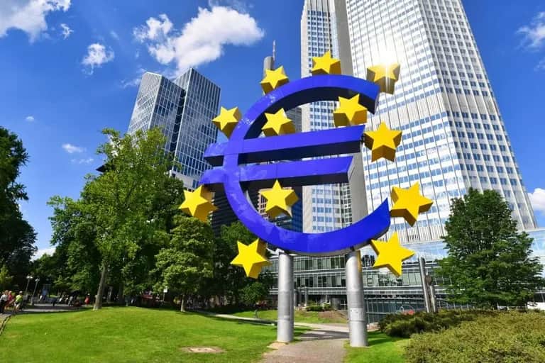 Zone euro : "Le système bancaire est résilient, avec des niveaux solides de liquidités"