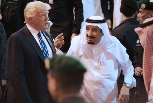 Clôture à Ryad des travaux du Sommet arabo-islamo-américain