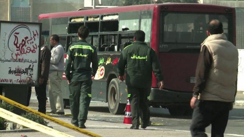 Egypte: attentat contre un bus au sud du Caire