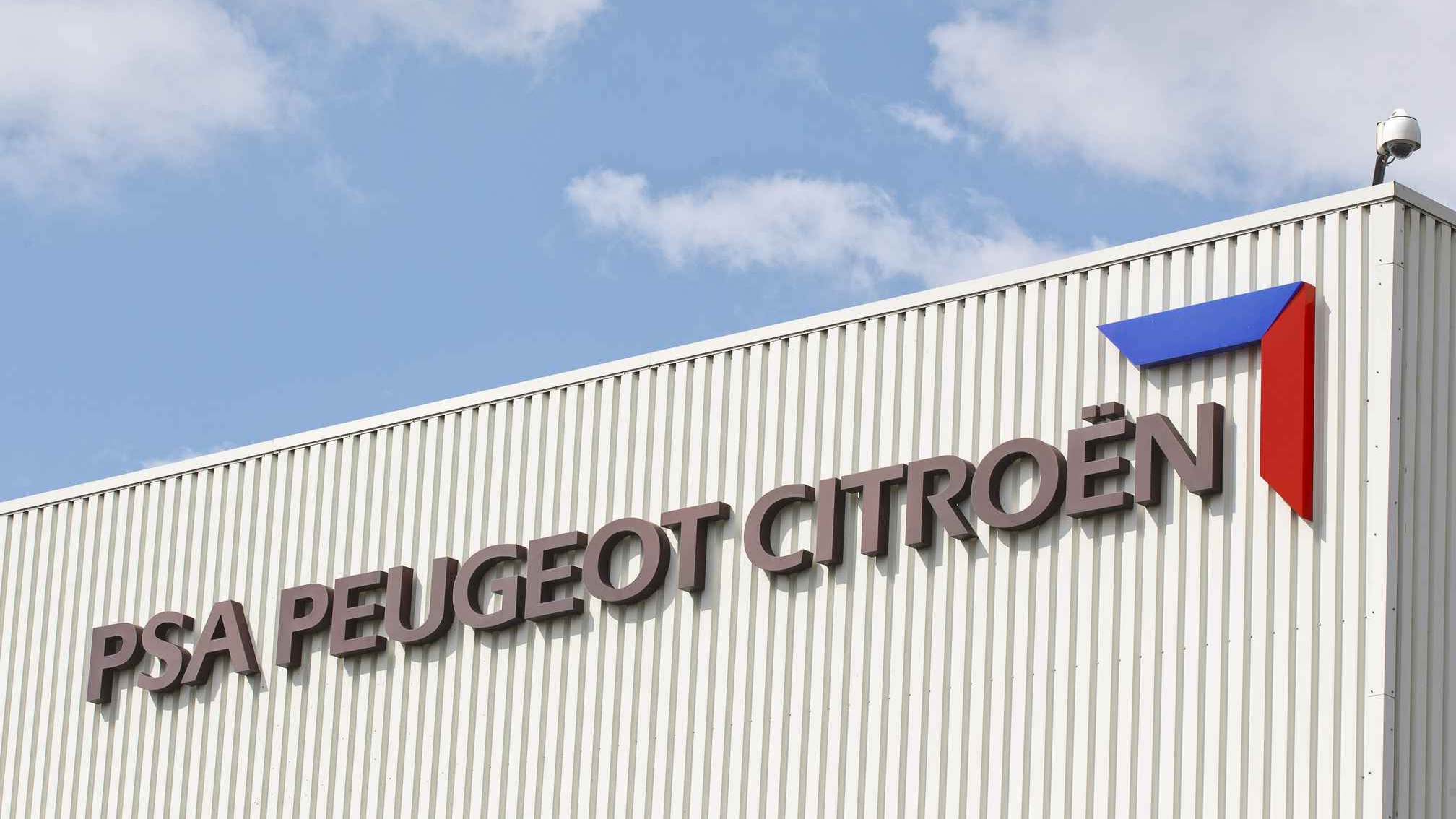 PSA accusé d'avoir truqué 2 millions de moteurs
