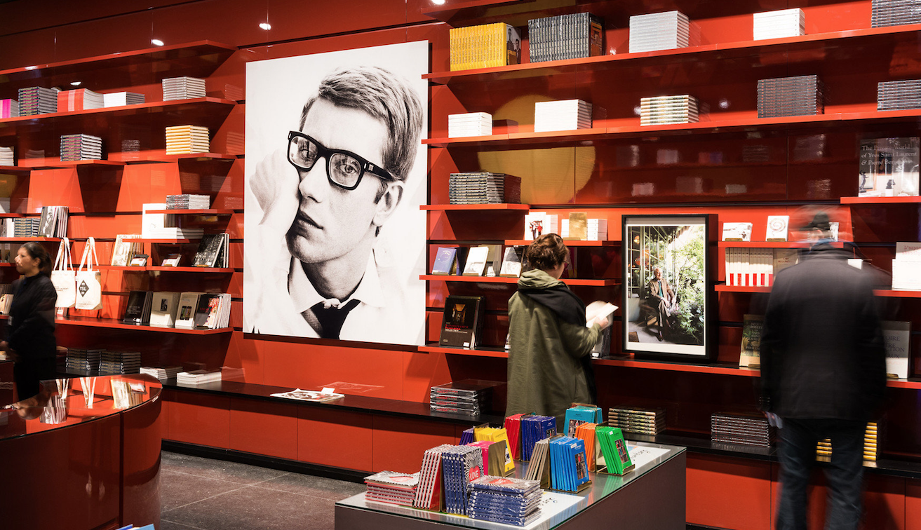 Vidéo: Visite au musée Yves Saint-Laurent de Marrakech