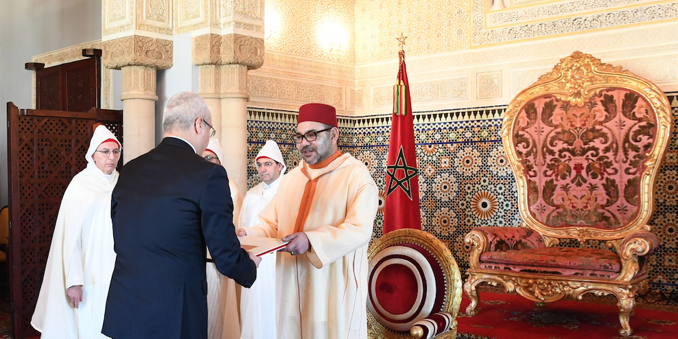 Le Roi reçoit plusieurs ambassadeurs étrangers