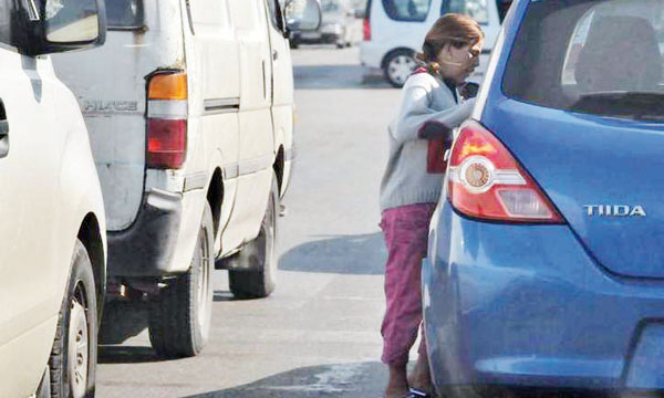 Un plan national de lutte contre la mendicité des enfants sera bientôt dévoilé