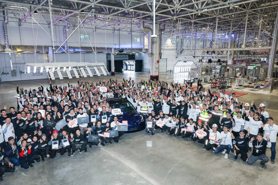 Tesla livre son premier lot de voitures produites en Chine