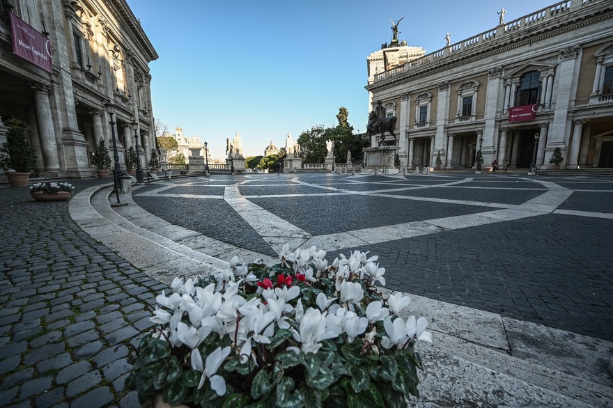 Rome annonce 25 milliards d'euros pour lutter contre le Covid-19