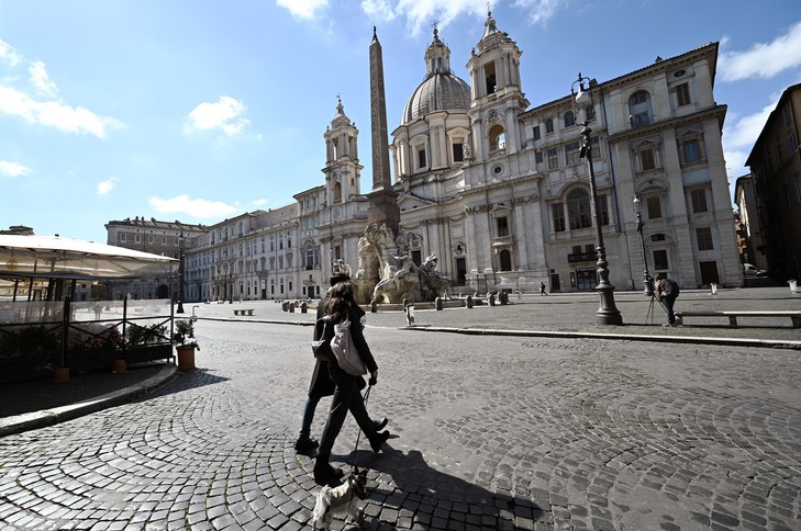 Rome saisit du matériel respiratoire en partance pour la Grèce