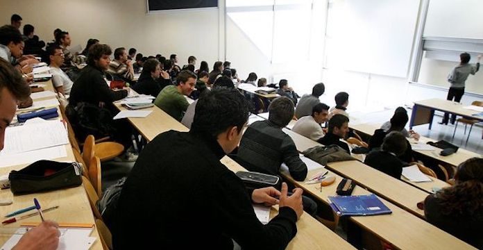 Enseignement supérieur : Diffusion des cours universitaires sur Arryadia