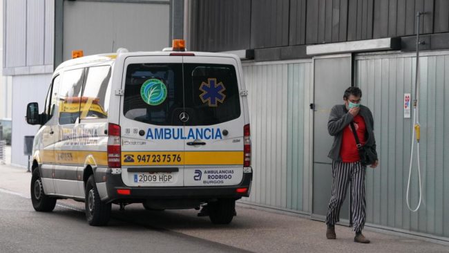 Covid-19:  Plus de 4.000 morts et de 56.000 cas en Espagne