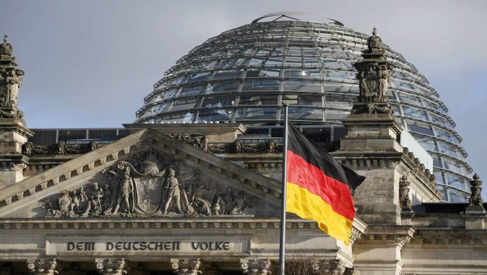 Adoption définitive du plan de soutien à l'économie en Allemagne