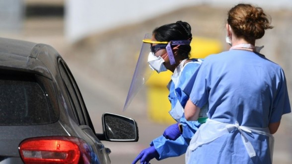Le Royaume-Uni rend hommage à ses soignants décédés du coronavirus