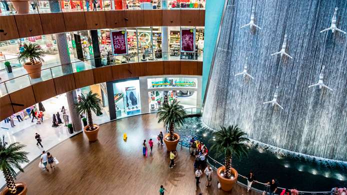 Aux Emirats, l'emblématique Dubai Mall rouvre ses portes