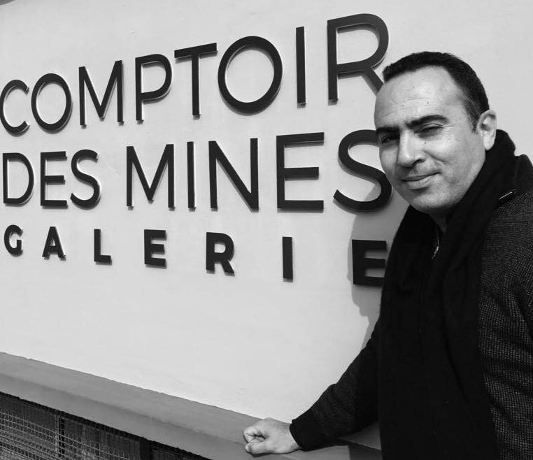 Un appel à l’apaisement de la scène artistique