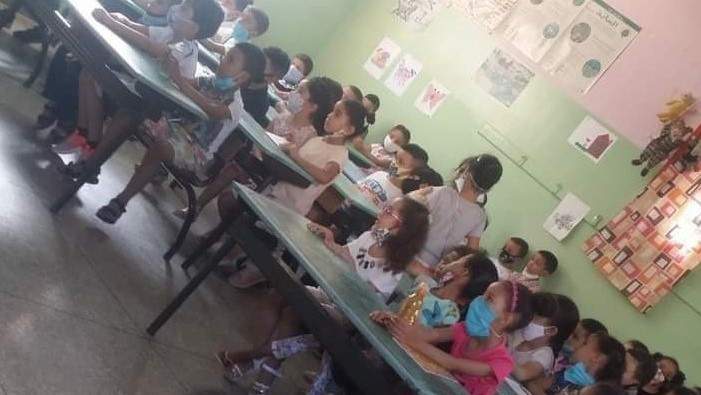 Photo d’une classe surpeuplée : L’Académie régionale de Fès-Meknès réagitt