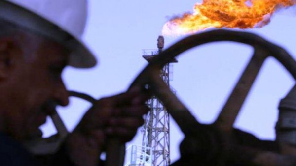 Pétrole: L'AIE abaisse ses prévisions de demande pour 2021