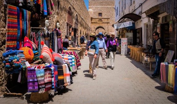 En 2022, les recettes touristiques dépassent leur niveau pré-crise de 15,9%