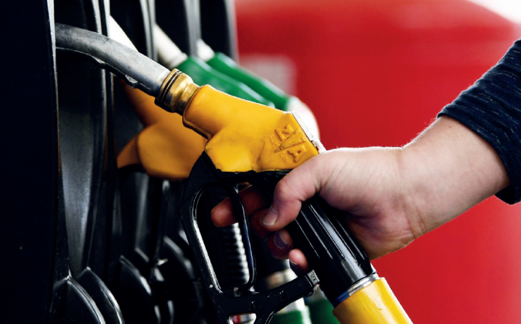 Carburants: très chers prix à la pompe