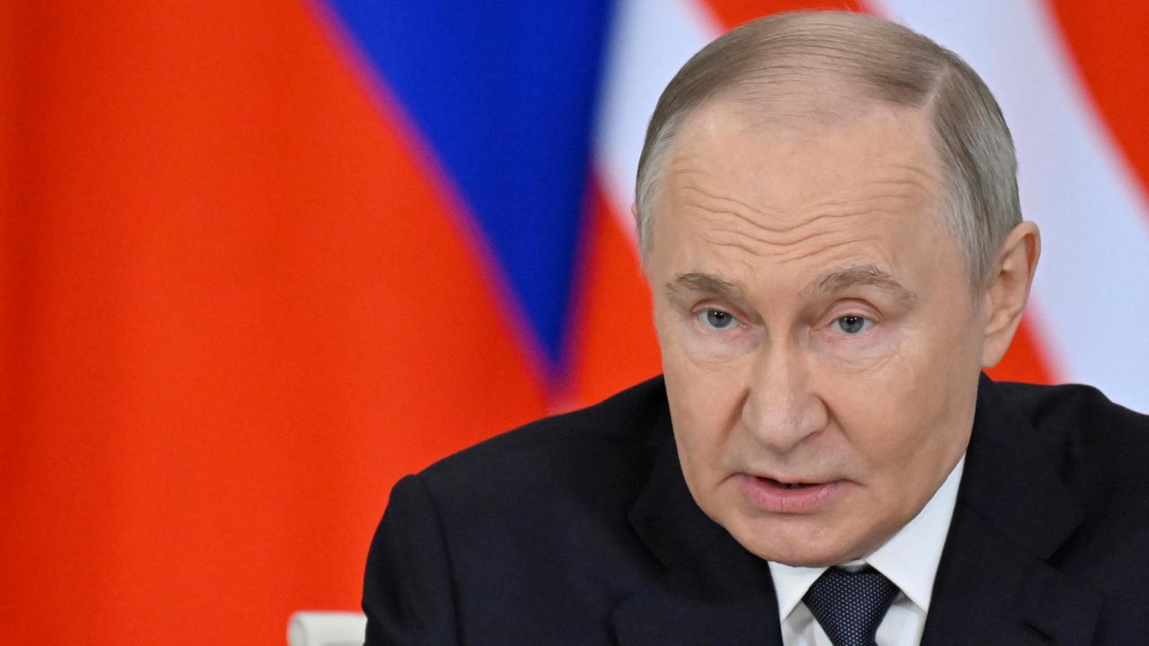 Russie - Europe : Poutine bande les muscles