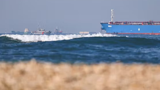 Un pétrolier sous sanctions de l’UE escorté vers le Maroc par un navire de secours espagnol